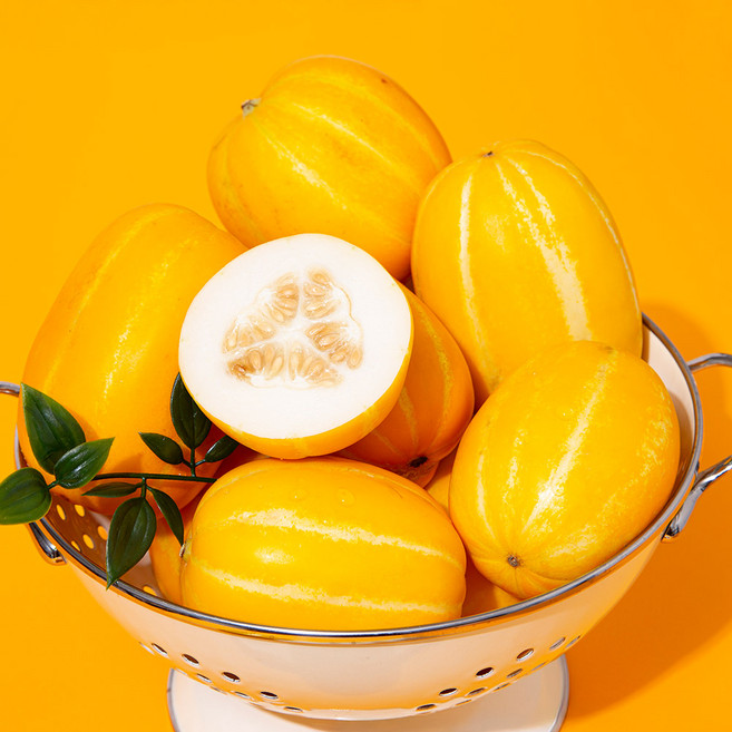 [더조은푸드] 아삭달콤 성주 꿀참외 정품 선물용, 1박스, 정품 선물용 (소과) 2.5kg