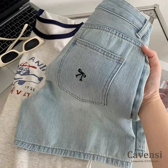 【Cavensi】韓系蝴蝶結刺繡高腰A字牛仔短褲 大尺碼顯瘦熱褲