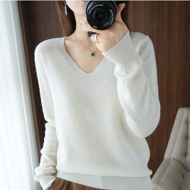 에쉬울프 여성 브이넥 긴팔 니트