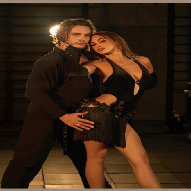 ZYM 라틴 댄스 드레스 라틴 드레스 블랙 탱고 드레스 룸바 차차 프린지 꽃 블랙 장갑 여성 백 컷아웃 25073, 02 XS(안전구조장비)