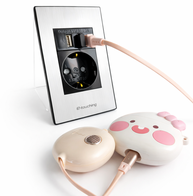 (데코시리즈) USB 겸용 1구콘센트 매입형 국산 신제품(B-IPS) 블랙실버, 1개