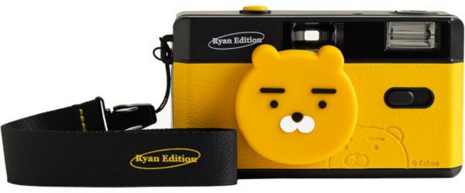 Corex 카카오프렌즈 재사용 가능 35mm 필름 카메라 어피치 에디션 고정 초점 및 광각 내장 플래시 컬러 네거티브 또는 흑백 호환 배터리 미포함, Ryan Edition, 1개