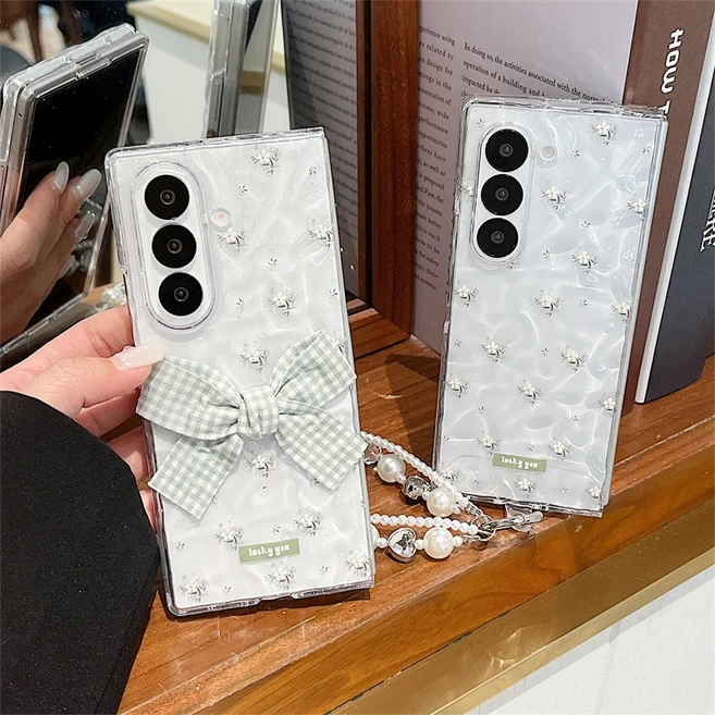 갤럭시 z 폴드7 작은꽃리본 진주스트랩케이스 (스트랩포함)