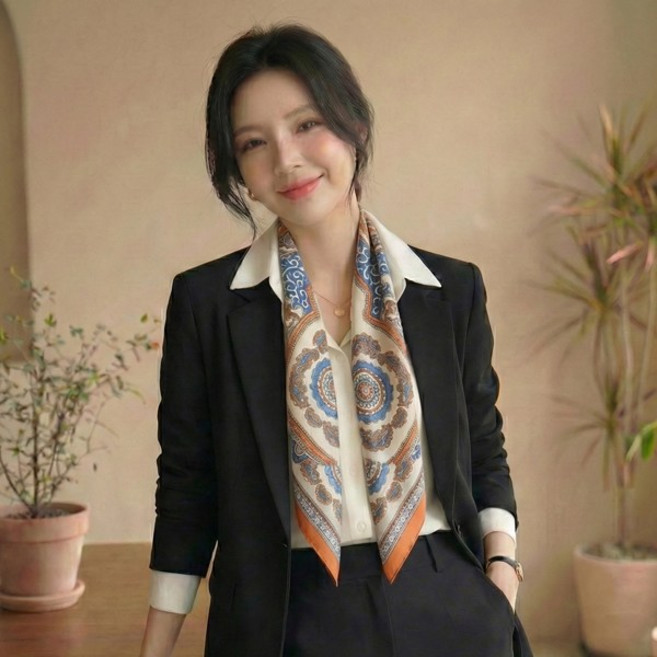 70X70 여성 봄 가을 쁘띠 스카프