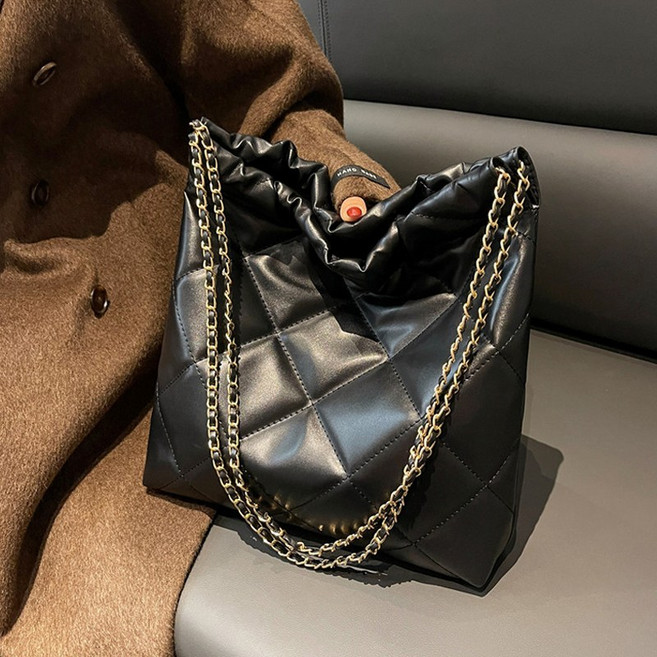 RlikeU 퀼팅 체인 숄더백 데일리 블랙 가방 BAG-4067