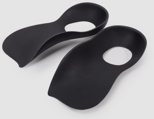 [1+1] 구멍형 오다리용 팔자걸음 휜다리 걸음걸이 교정 깔창 블랙, 2개