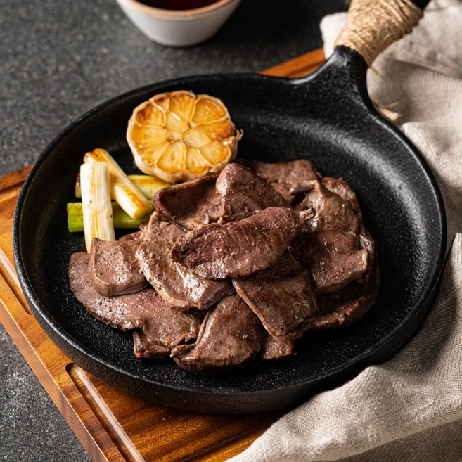 다이닝 마켓 맛있는 한우 소염통 200g + 퐁당 소스 20g, 1개