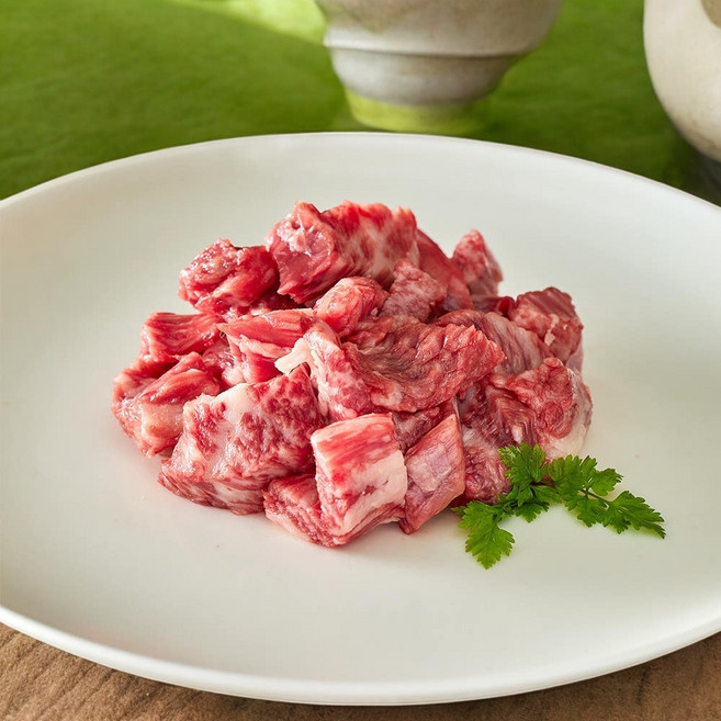 1++국거리 투쁠 한우 마장동 소고기 300g 국거리용 떡국용 미역국용, 1