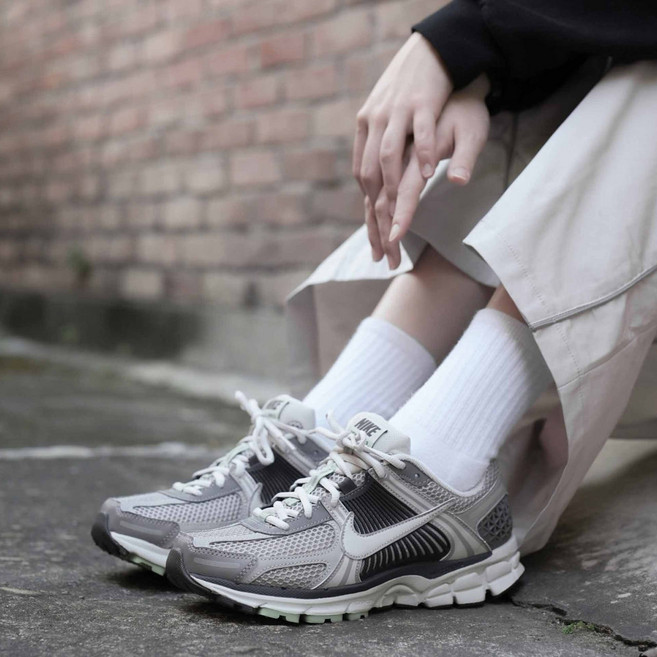 나이키 줌 보메로5 운동화 런닝화 매장판