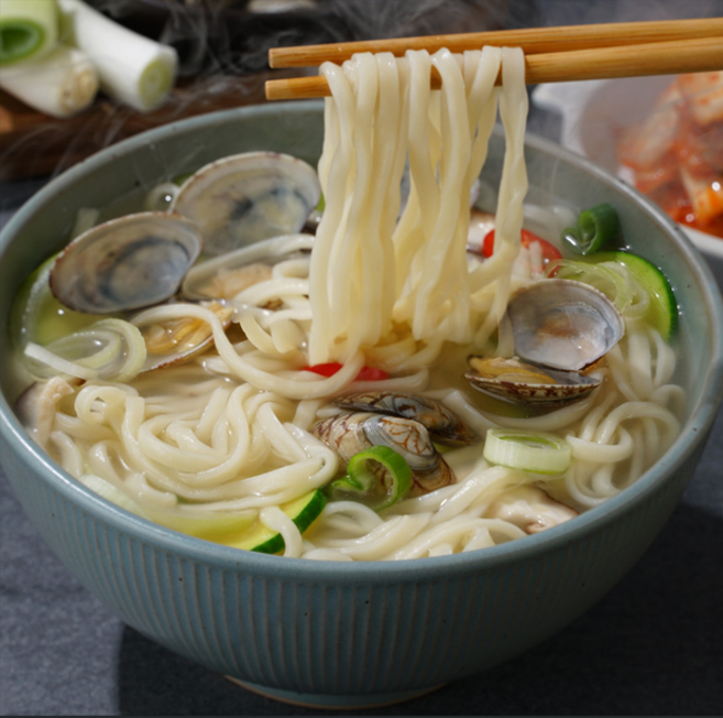 [밋앤밀] 명동칼국수 생면으로 만든 국물칼국수 세트(3인분), 1, 단품