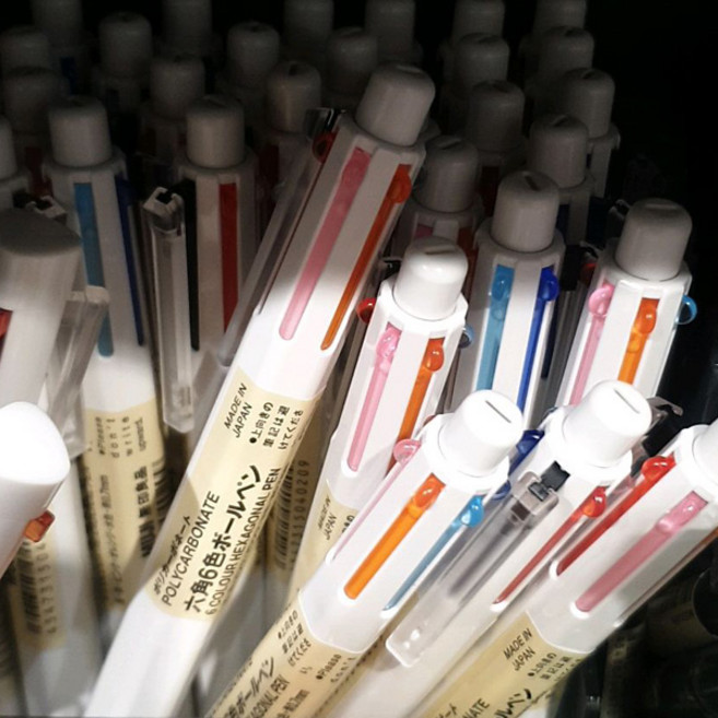 무인양품 유성 육각 6색 볼펜, 1개