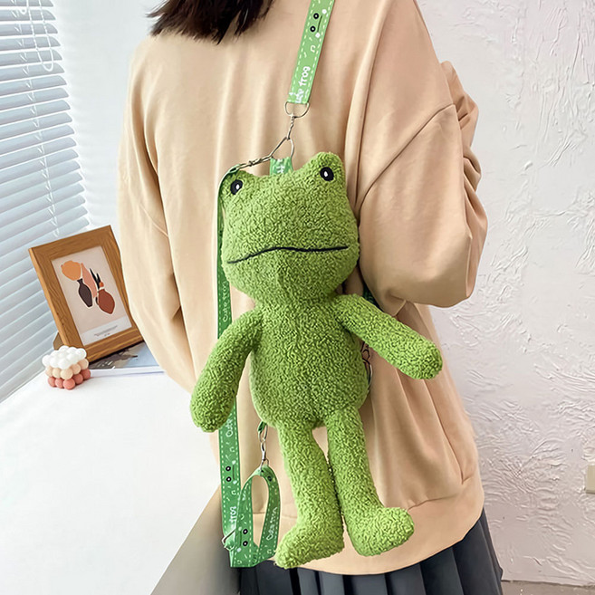 뽀글이 개구리 가방 개구리 인형 가방 개구리 크로스백 백팩 애착인형 가방 어깨에매는가방 초4여아선물 11살여아선물 초2남아선물 초5선물 10살여자아이선물 초2여아선물 10살남아선물