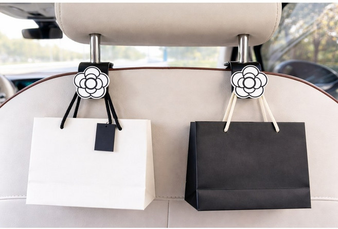 모던시스터즈 자동차 뒷좌석 등받이 후크 고리 정리 수납 차량용 걸이, 화이트 플라워, 1세트