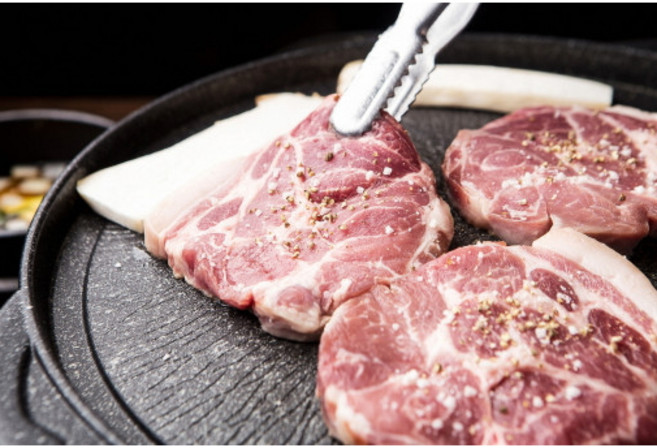 고슐랭 솔트에이징 목살 200g (돼지고기 구이용 캠핑 차박 바베큐 진공포장 냉장보관), 1개