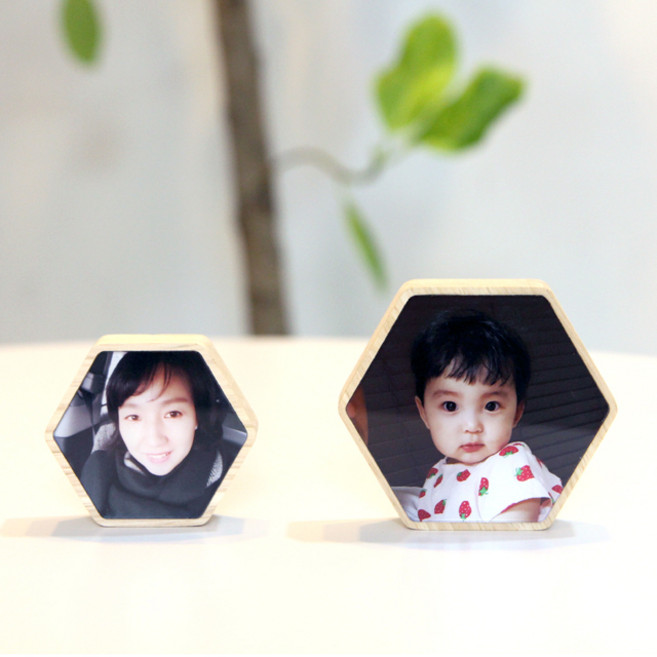 우드액자(육각)탁상용 미니 소형 디자인 예쁜 인테리어 아기 돌잔치 100일 기념 스탠드 휴대폰 사진인화 액자, 고무나무, 1개