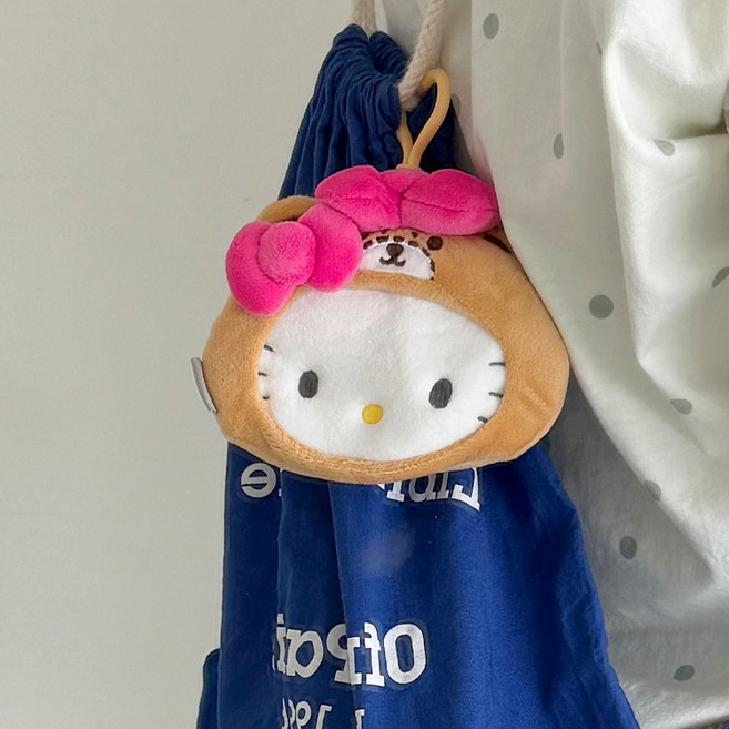 산리오 곰돌이 헬로키티 키티 동전 카드 지갑 파우치 키링 [정품 굿즈 소품 캐릭터 얼굴 페이스 백꾸 백참 가방 가꾸 미니 리본 열쇠고리 키홀더]