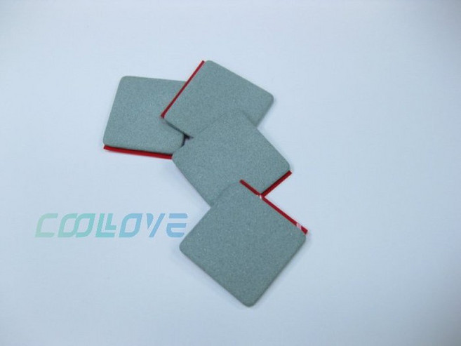 小白的生活工場*ACE-25 陶瓷散熱片 30X30X2mm (可運用於晶片記憶體..等散熱使用), 1個