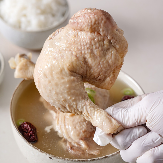 [맛꾼] 실온보관 푸짐한 대왕 통다리 삼계탕, 4개, 600g