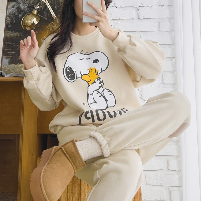 더블유 민트위니 여성용 우드스누피세트 기모 상하세트 맨투맨 조거팬츠 오버핏 트레이닝 츄리닝 겨울신상