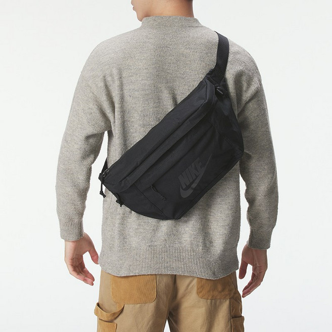 나이키 남녀 공용 테크 힙팩 BA5751-010, 블랙