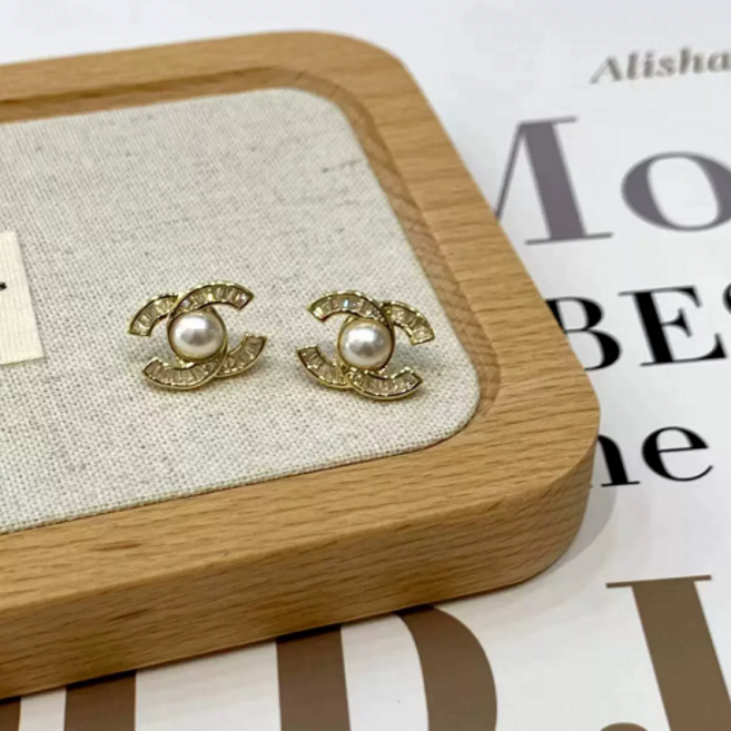 Ramlove 14K 천연 진주 귀걸이 가볍고 고급스러운 드리는 선물 패션 트렌드 여성 도금 귀걸이 HAR-SS059