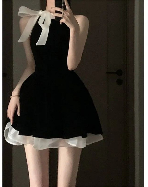 小黑裙 短袖連衣裙 短袖洋裝 仙女裙 黑色洋装 法式洋装 晚禮服 無袖法式氣質赫本風連衣裙夏季收腰顯瘦小個子