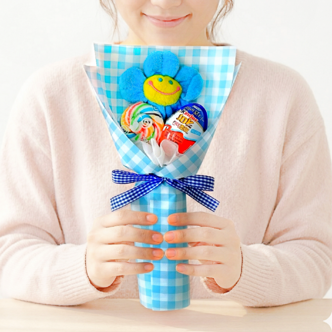 래프유 킨더조이 사탕 인형 꽃다발 1p, 파랑