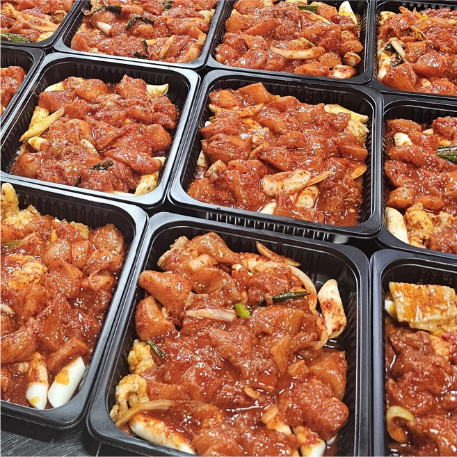 춘천식 닭갈비와 대창의 환상의 조화! 대창닭갈비 750g, 2개