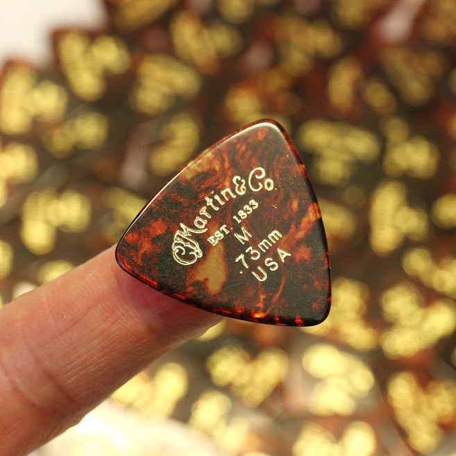 마틴 피크 셀룰로이드 삼각형 0.73mm Martin Picks Celluloid Triangle 0.73mm A0053