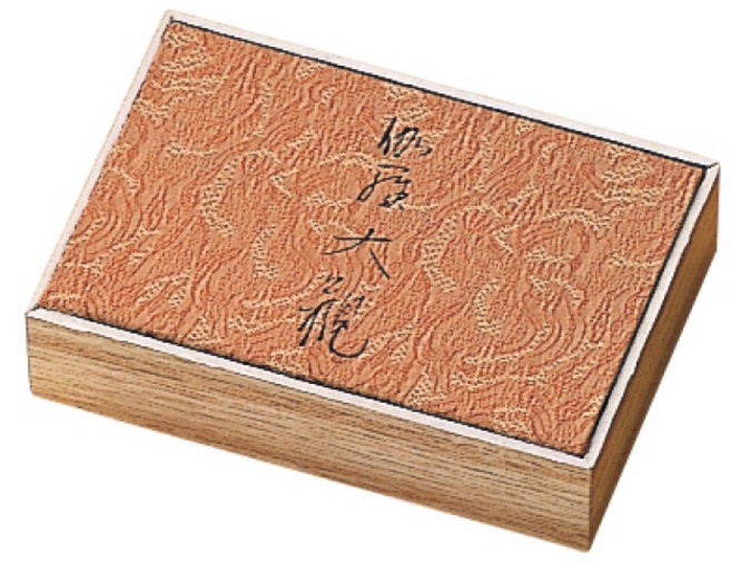 《萃香小舖》日本香堂-《書本型線香》補充盒.每日白檀.沈香壽山.伽羅金剛.伽羅桃山.森乃香.線香.臥香.薰香, 伽羅大觀-120支入
