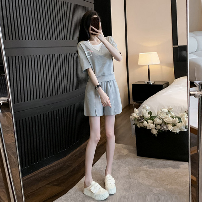 스타일닥터 여성 여름 가짜이너 V넥 반팔 티셔츠 반바지 세트 루즈핏 캐주얼 투피스