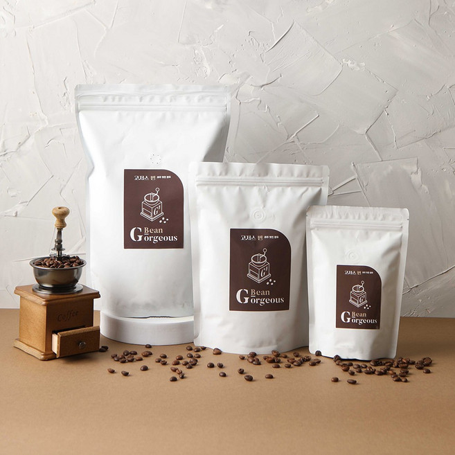 고저스빈 시즌 블랜딩 500g 당일로스팅 원두 커피 홀빈 분쇄 고소한 커피맛 일정한 맛을 제공 로스터의 개성에 따라 다양한 맛과 향을 냄, 1개, E 모카포트