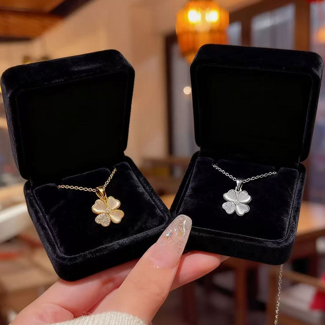JONNEIC 조네익 여성 클로버 목걸이 변색 없는 티타늄 스틸 18K 도금 행운 고급 선물포장 세트