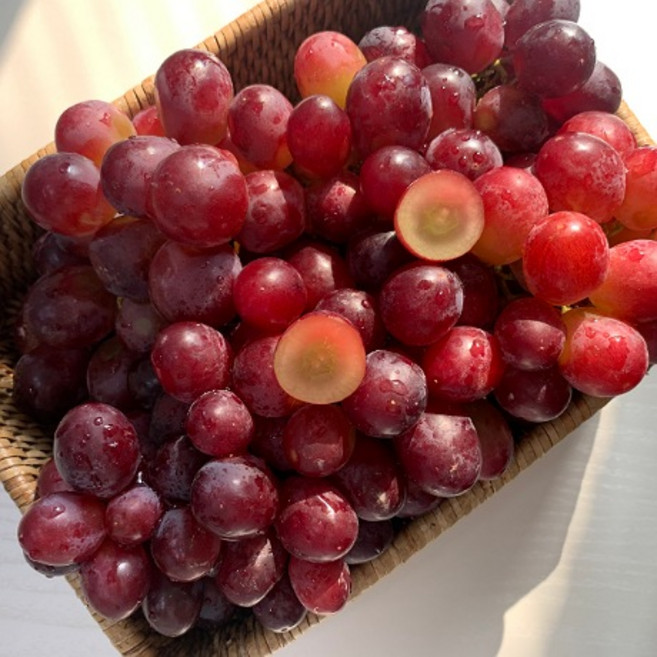 아들셋맘과일 블랙사파이어 크림슨 가지포도 캔디포도 애플청포도 1kg 2kg 4kg, 캔디포도(솜사탕포도)800g 내외, 1개