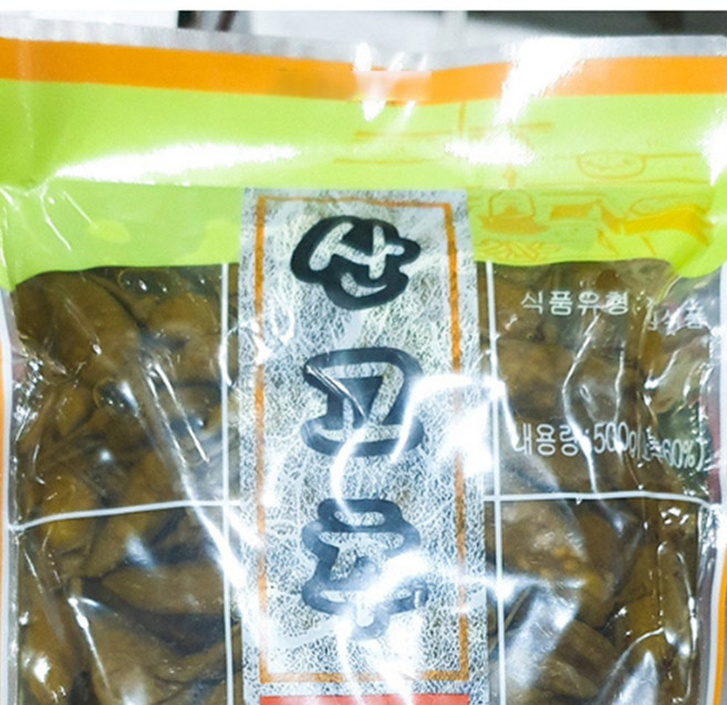 매운맛 감칠맛 산고추 피클 500g 작은고추절임 짠지무침 삽겹살 고깃집, 1개