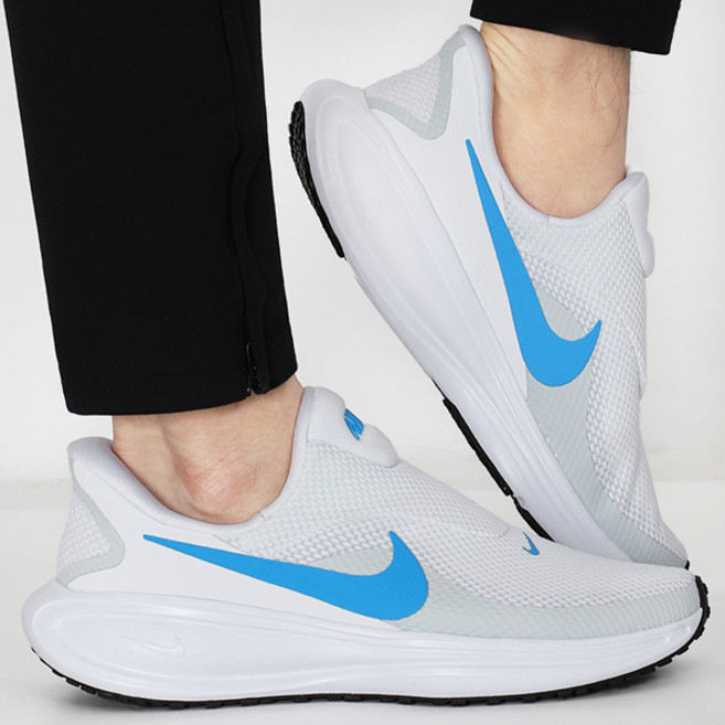 나이키 운동화 러닝화 레볼루션8 이지온 레이스리스