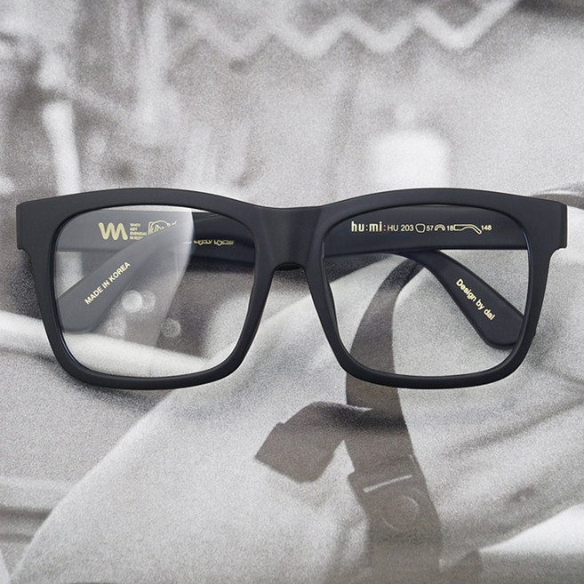 하루홀릭 국내생산 빅 오버사이즈 착용감 편한 TR소재 남자 사각 블루라이트 차단 뿔테안경