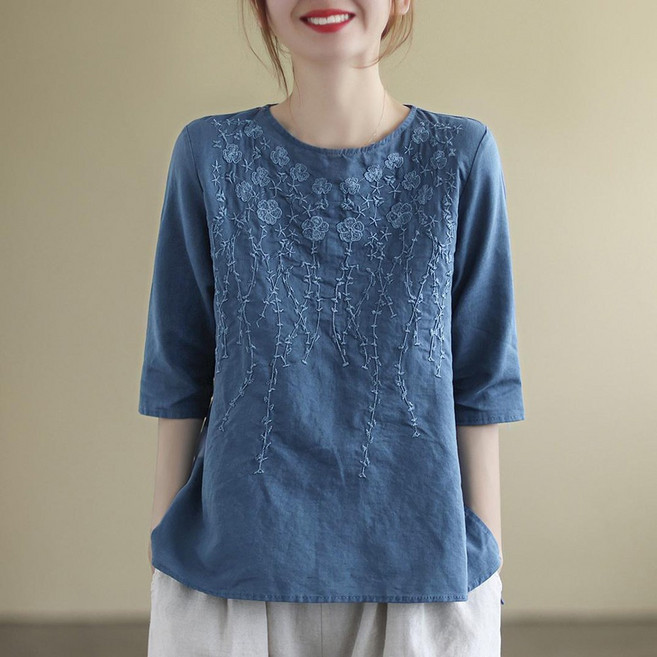 ROYALBELLE 여성 자수 라운드넥 7부소매 루즈핏 베이직 면마 티셔츠 K0030927