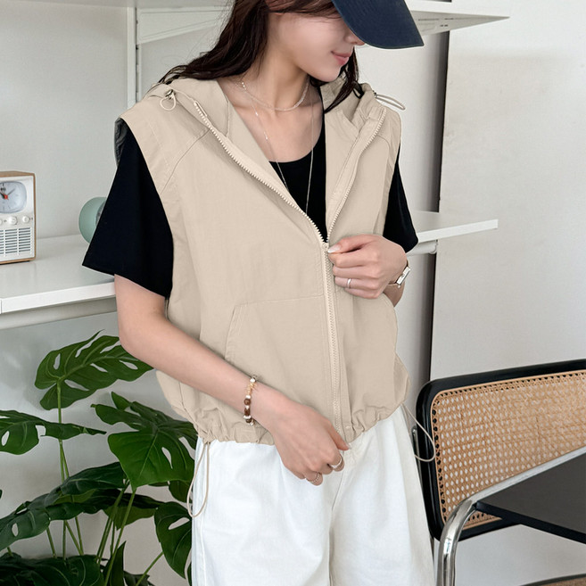 데일리앤 헬리 여성 아노락 바람막이 조끼 오버핏 여름 윈드자켓 바스락 후드 집업 베스트