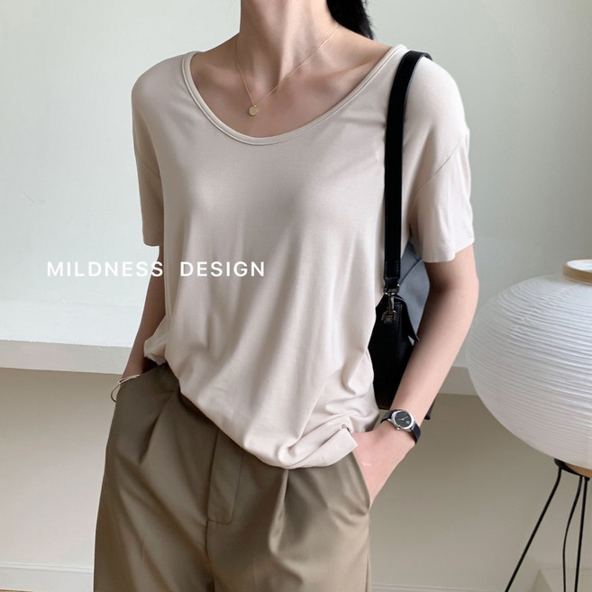 MILDNESS DESIGN U領短袖T恤
