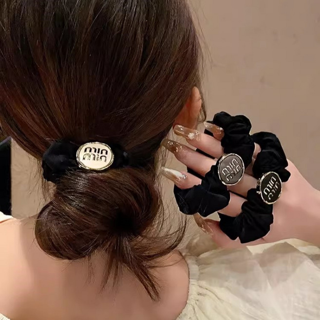 3색 1세트 알파벳 헤어타이 럭셔리 느낌 여성 만두머리 포니테일용