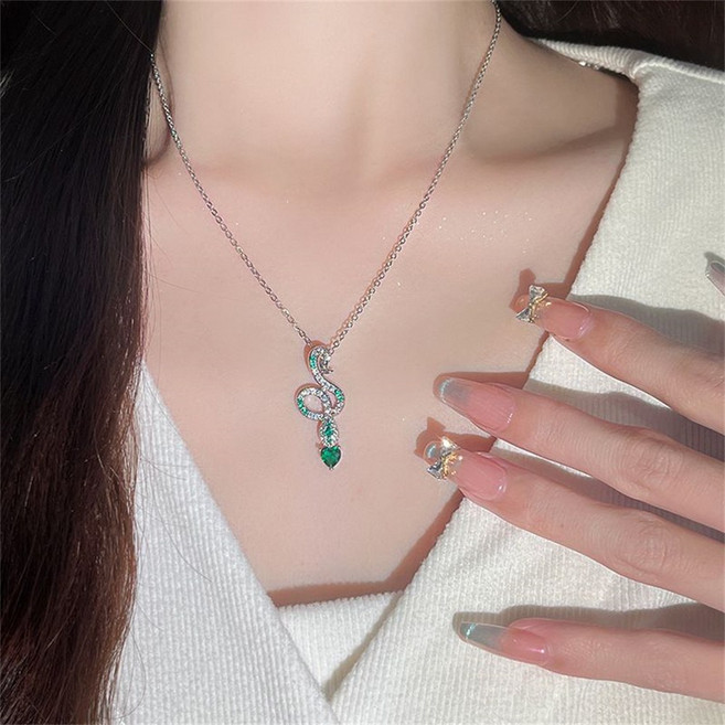 besteffie 여성용 패션 뱀 모양 목걸이 실버 인조 보석 장식 세련된 디자인 실버 목걸이 K83