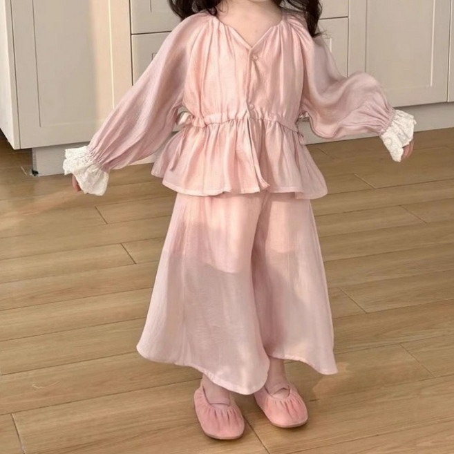 구빠방 아동 루즈핏 프릴 브이넥 블라우스 와이드 롱 팬츠 투피스