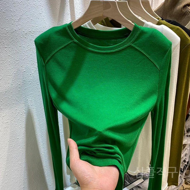 여성어깨패드티 봄 여자 가을 슬림핏 여성 긴팔 어깨 로맨틱한 티셔츠 라운드넥