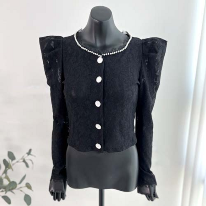 파워숄더 셔링 진주넥 레이스자수 가을 블라우스 25FW