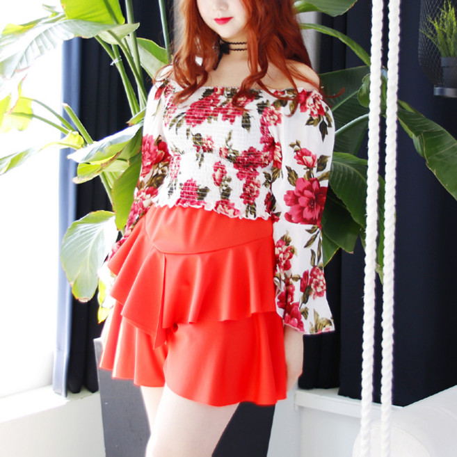 리피니피 로즈 플라워 오프숄더 스모크 크롭 블라우스