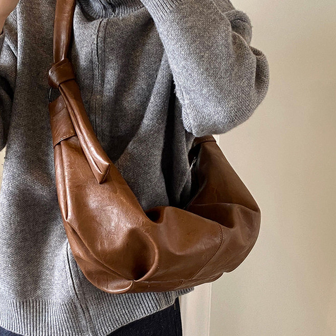 여성 크로와상백 숄더백 가죽 가방 데일리 크로스백