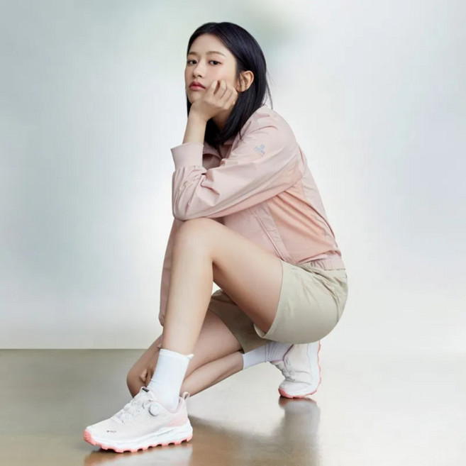네파 여성 경량성으로 온몸에 전해지는 추진력의 하이킹화 /운동화/트레킹화/러닝화/휘슬라이저 프로 고어텍스_GN