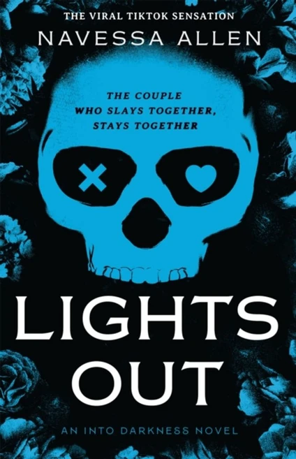 Lights Out (Book 1 of 2: Into Darkness):Tiktok's favourite dark and steamy romcom, Quercus Publishing, Lights Out (Book 1 of 2: Int.., Navessa Allen(저) - 쿠팡