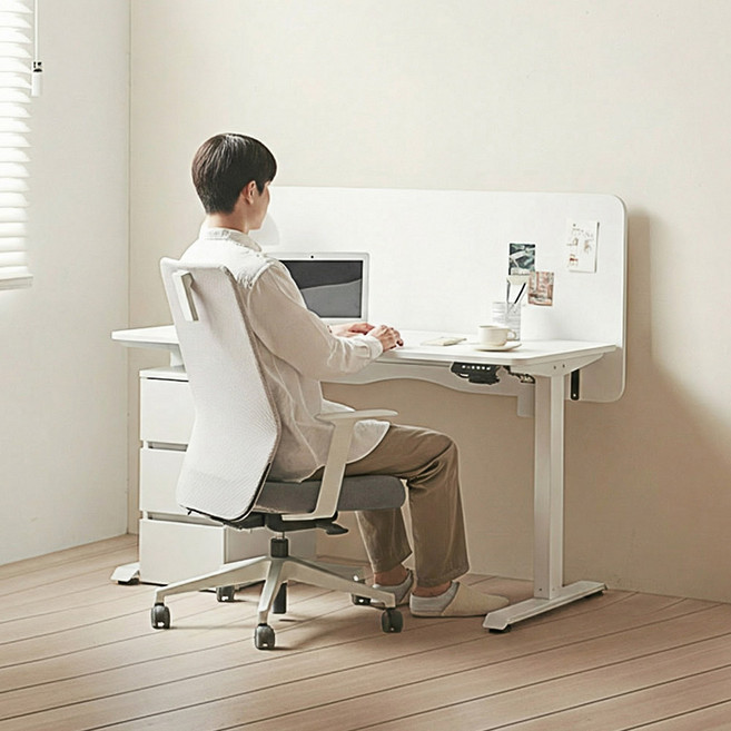 아씨방가구 무빙워크 전동 높이조절 모션데스크 1000 (책상+서랍+파티션), 엣지 블랙